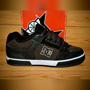 DC JK7 (sz10.5, 2007, NIB)